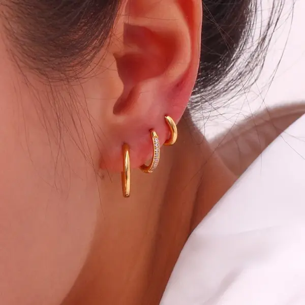 304 Stainless Steel Round Solid Color PVD Coated Zircon 18K Gold Plated Real Gold Plated 18K Gold Simple Style Waterproof Non Tarnish Plating Inlay Gold Silver Hoop Earrings