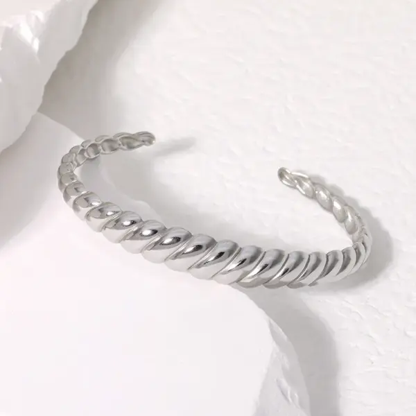 Wholesale PVD Coated Real Gold Plated 18K Gold Solid Color 304 Stainless Steel Roman Style Streetwear Waterproof Non Tarnish Cuff Bracelets