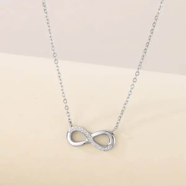 Wholesale PVD Coated 18K Gold Plated Infinity 304 Stainless Steel Basic Simple Style Classic Style Waterproof Non Tarnish 304 Stainless Steel Pendant Necklace