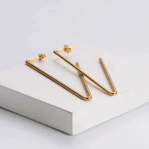 Wholesale PVD Coated 18K Gold Plated U Shape Stainless Steel Simple Style Waterproof Non Tarnish Earrings