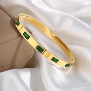 Green / One Size / Square Diamond Bracelet