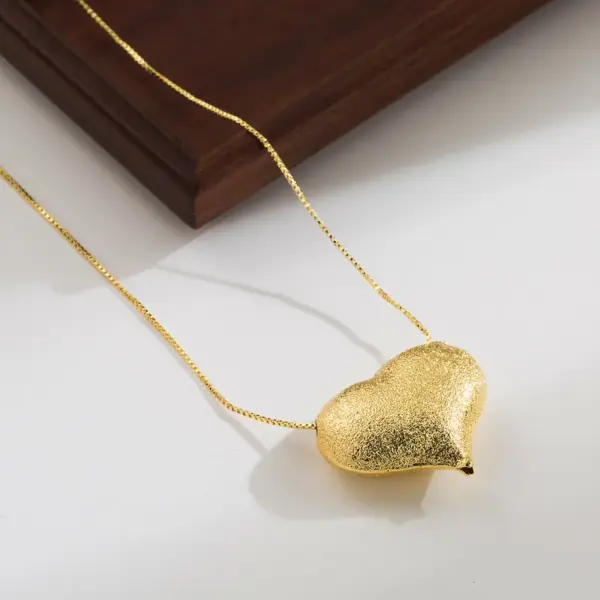 Wholesale Basic Simple Style Heart Shape Copper Plating 18k Gold Plated Pendant Necklace