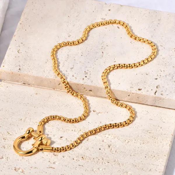 Wholesale PVD Coated Real Gold Plated 18K Solid Color 304 Stainless Steel Titanium Classic Style Waterproof Non Tarnish Pendant Necklace