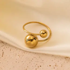 Qyf75 Ball Ring / Gold