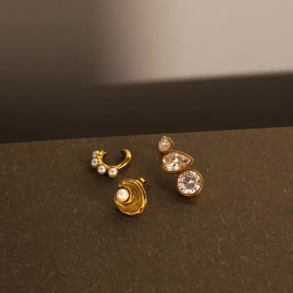 Wholesale 1 Pair IG Style Simple Style Geometric Water Droplets Plating Inlay Titanium Steel Pearl Zircon 18K Gold Plated Drop Earrings Ear Cuffs Ear Studs