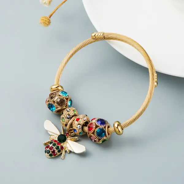Wholesale Fashion Circle 304 Stainless Steel Alloy Gold Plated Rhinestones Bracelets In Bulk