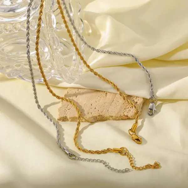 Wholesale Vacuum Electroplating (In Furnace) Plated 18K Real Gold 316 Stainless Steel Lobster Clasp Elegant Minimalist Style Unisex Twist Necklace