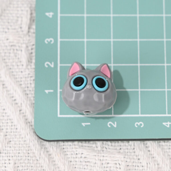 Wholesale Cartoon cat cute straight hole bead