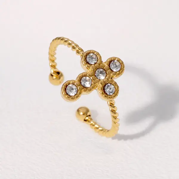 Wholesale Fashionable And Elegant High-end Small Exquisite Open Stainless Steel Ring Star Cross Shape Gold-plated Non-fading Ring Suitable For Daily Casual Dating