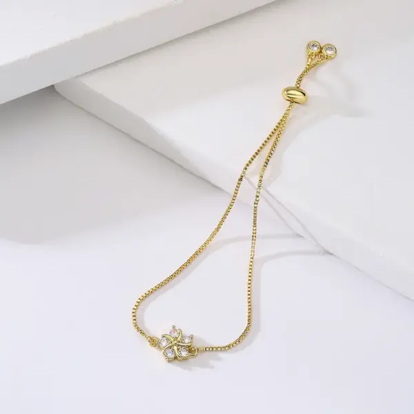 Wholesale Fashion Flower Copper Zircon Bracelets In Bulk