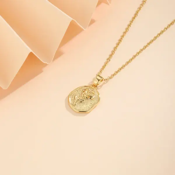 Wholesale Water Plating Vacuum Plating Real Gold Plated 18K Gold Cross Square Flower 304 Stainless Steel Titanium Steel Korean Style Waterproof Non Tarnish 201 Stainless Steel Pendant Necklace