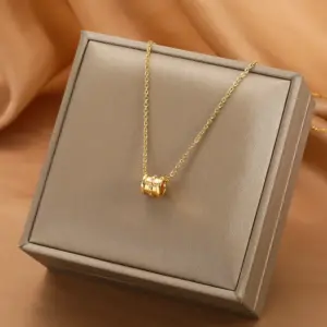 Golden Three Diamond Small Waist