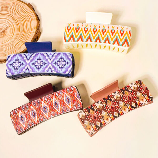 oly-62e1f1184e66c4291405668c51aae0e9 Wholesale Vintage Western Bohemian Print Leather Grabber