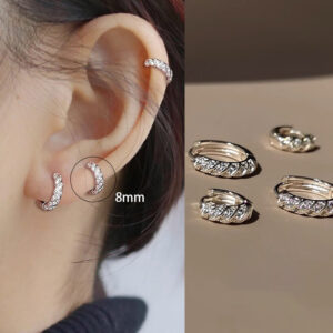 Sparkling diamond cable stitch earrings (inner diameter 8mm)