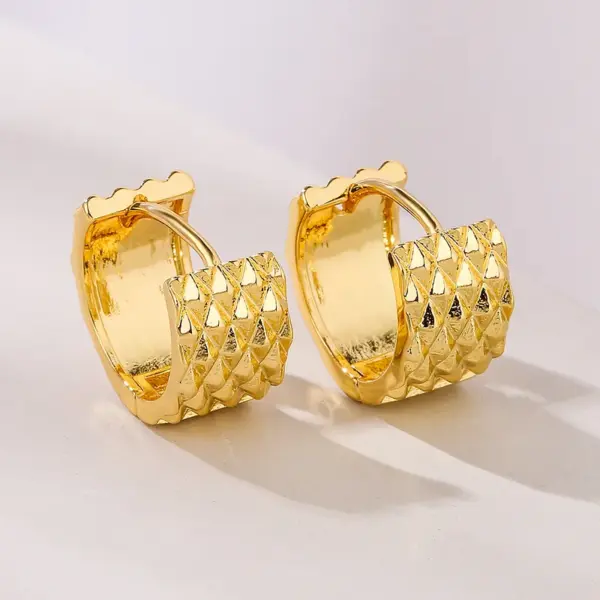 Wholesale Fashion Geometric Copper Plating Pleated Hoop Earrings 1 Pair