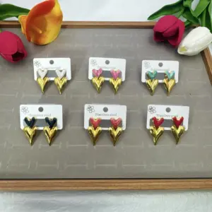 Double Heart Shape Half Drop Oil Earrings Random Color / 18k