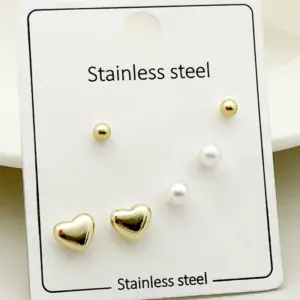 Wholesale PVD Coated Real Gold Plated 18K Gold Heart Shape Ladybugs Eye 304 Stainless Steel Casual Simple Style Commute Waterproof Non Tarnish Ear Studs