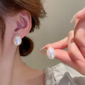 Silver Needle Color Light Beanie Pearl