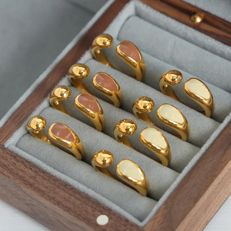 Wholesale 304 Stainless Steel Solid Color PVD Coated 18K Gold Plated Real Gold Plated Simple Style Waterproof Non Tarnish Enamel Plating Open Rings