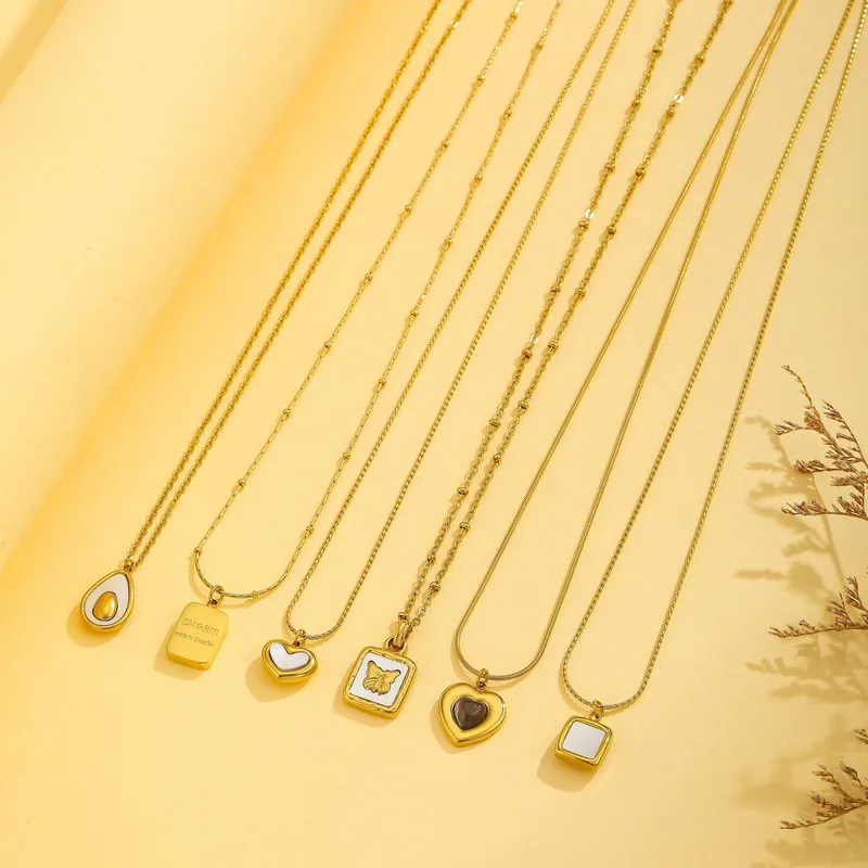 Wholesale PVD Coated Real Gold Plated 18K Gold Heart Shape Butterfly Titanium Steel Elegant Waterproof Non Tarnish Titanium Steel Pendant Necklace