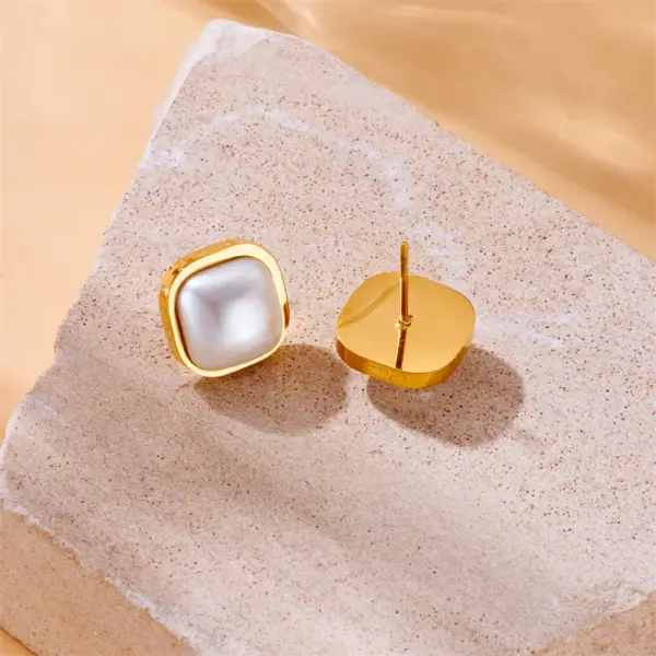 Wholesale 1 Pair Vintage Style Square Inlay 304 Stainless Steel Artificial Pearls 18K Gold Plated Ear Studs