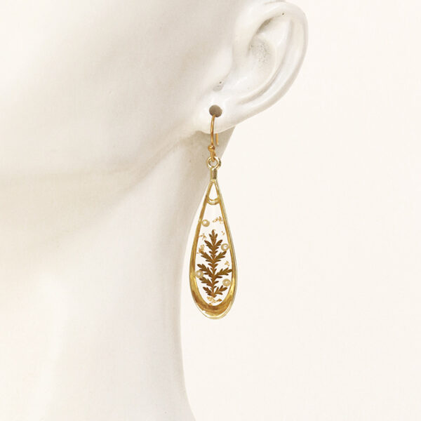 Wholesale Aiwei new cross-border European and American fashion modern dried flower earrings eternal flower earrings Gold-Plated Retro real flower earrings