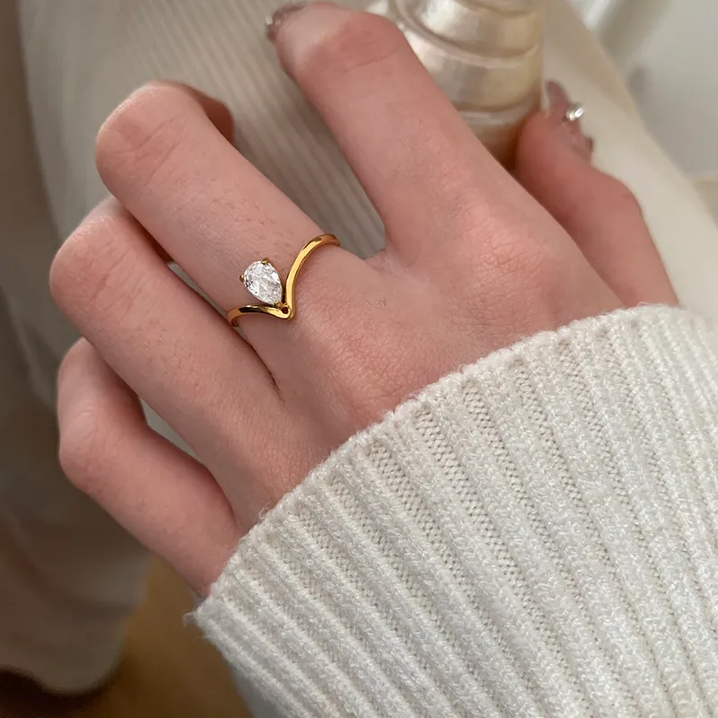Wholesale PVD Coated Real Gold Plated 18K Gold Solid Color 304 Stainless Steel Vintage Style Waterproof Non Tarnish Rings