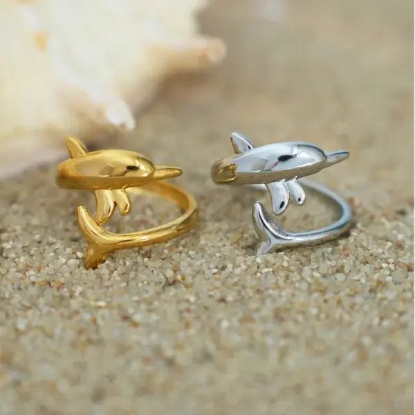 Wholesale PVD Coated Real Gold Plated 18K Gold Dolphin 304 Stainless Steel Cute Vacation Beach Waterproof Non Tarnish Rings