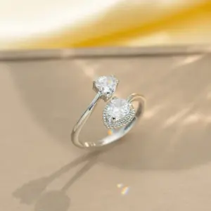 J112 Silver Big Head Diamond Heart