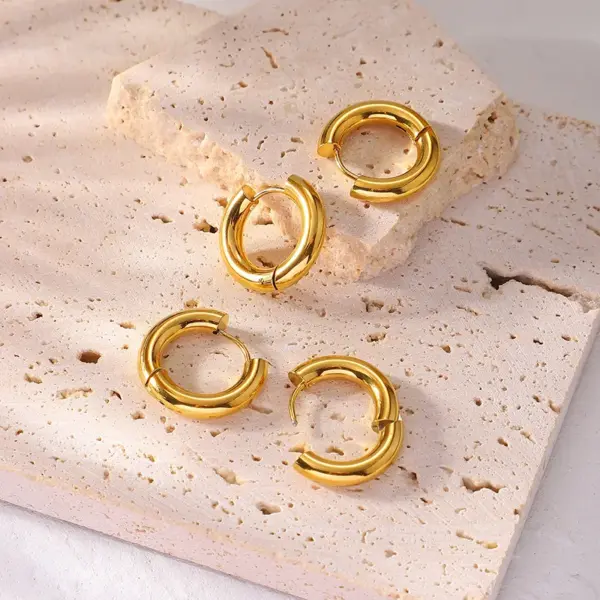 Vacuum Plating Real Gold Plated 18K Gold Round 304 Stainless Steel Titanium Steel Simple Style Waterproof Non Tarnish Hoop Earrings