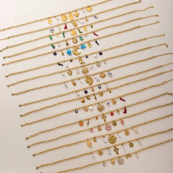 Wholesale 304 Stainless Steel Irregular Vacuum Plating Zircon 18K Gold Plated Marine Style O Subchain Figaro Chain Lobster Trigger Clasp Closure Multi Charms Necklace