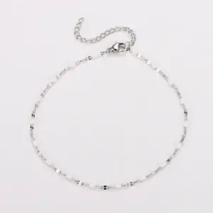 Steel-White / Lip chain