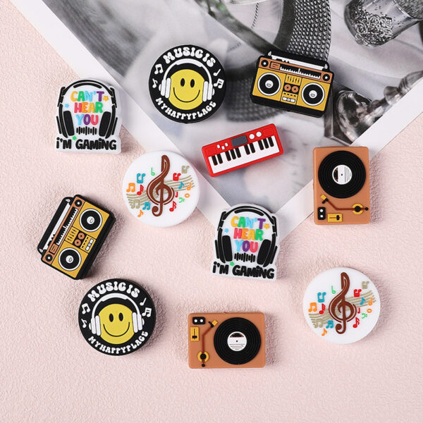 oly-643e162929b43de4148b72de3411354f Wholesale music series silicone beads loose beads simulation retro soft rubber record player op beads DIY jewelry