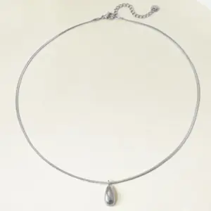 Silver Drop Necklace / One Size