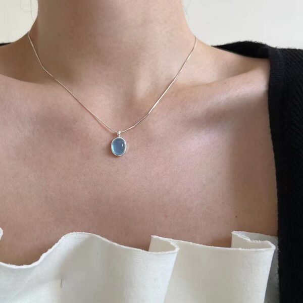Wholesale Aquamarine Egg-Shaped Crystal Necklace Ins Niche Simple Oval Water Drop Pendant Cold All-Match Light Luxury Snake Bone Chain