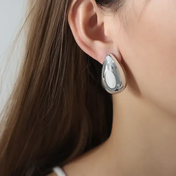 Wholesale 304 Stainless Steel Solid Color PVD Coated 18K Gold Plated Real Gold Plated 18K Gold Hip-Hop Punk Waterproof Non Tarnish Plating Gold Silver Ear Studs