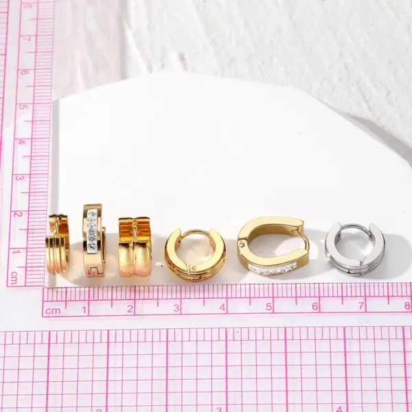 Wholesale 1 Pair Simple Style Color Block Inlay 201 Stainless Steel Zircon Earrings