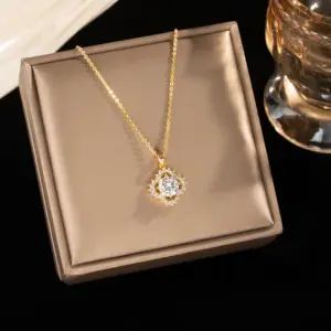 Gold Diamond-encrusted Four-leaf Clover