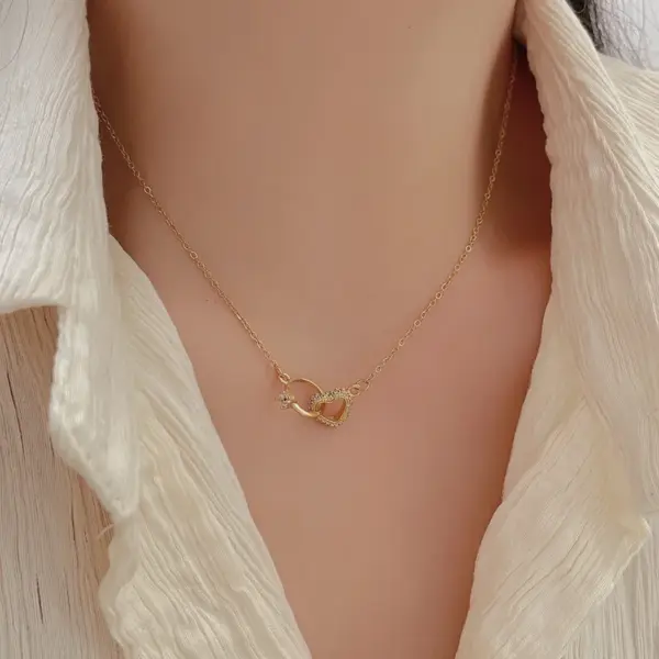 Wholesale Vacuum Plating Real Gold Plated Heart Shape Fish Tail 304 Stainless Steel Simple Style Waterproof Non Tarnish 304 Stainless Steel Necklace