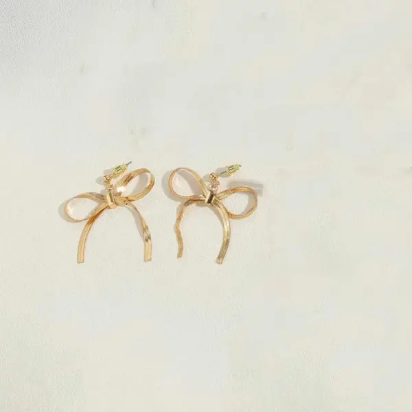Wholesale 1 Pair Vintage Style Simple Style Commute Bow Knot Copper 14K Gold Plated Drop Earrings