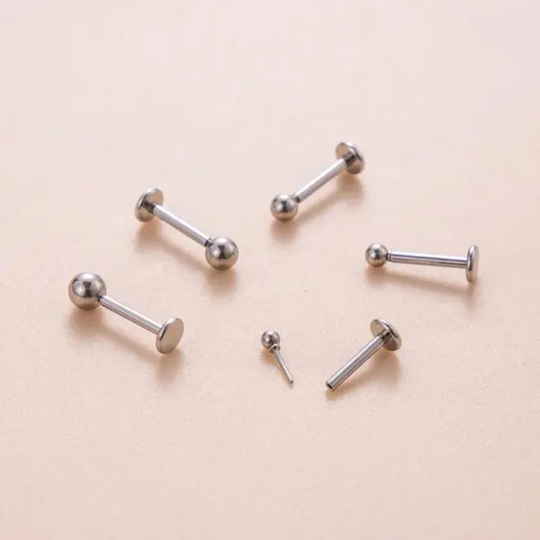 1 Piece Ear Cartilage Rings & Studs Sweet Simple Style Classic Style Geometric Round 316L Stainless Steel Waterproof Non Tarnish Surgical Steel