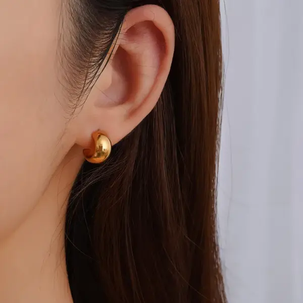 Wholesale 304 Stainless Steel C Shape Solid Color Electroplated 18K Real Gold Plated Simple Style Waterproof Non Tarnish Gold Silver Ear Studs