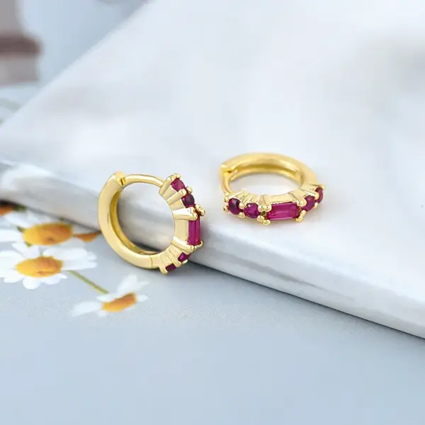 Wholesale Copper Geometric PVD Coated Zircon 18K Real Gold Plated Simple Style Classic Style Earrings
