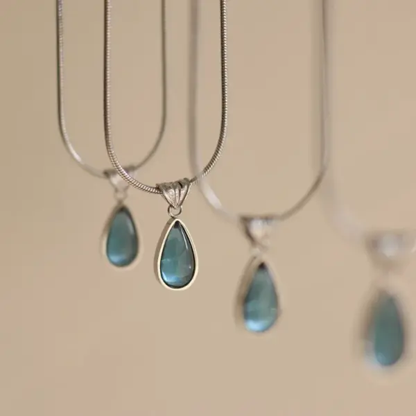 Wholesale Jewelry Chinoiserie Geometric Titanium Steel Glass Inlay Pendant Necklace