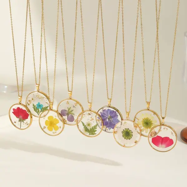 Wholesale Ion Plating (IP) 18K Gold Plated Dried Flower 304 Stainless Steel Casual Elegant Pendant Necklace