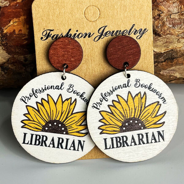 Wholesale Cross-border supply teacher gift school teacher librarian principal eardrops sunflower wooden colorful letters