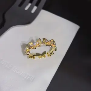 Z0059 Full Zirconium Small Butterfly-Gold / Adjustable Opening