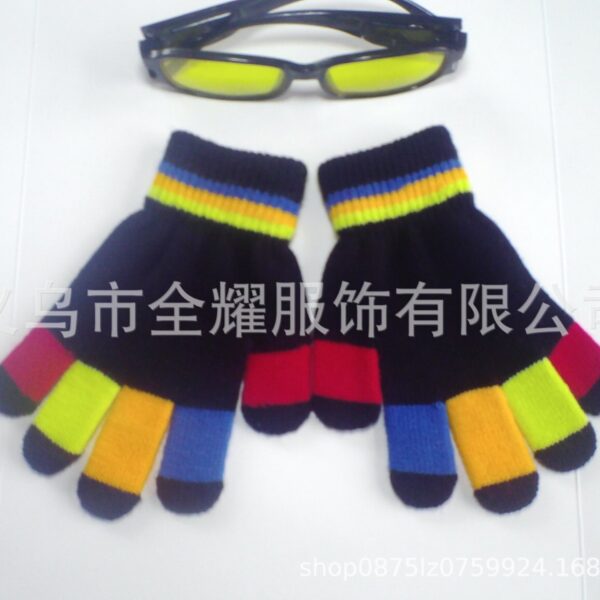 Wholesale Winter five color warm knitted yarn children's gloves