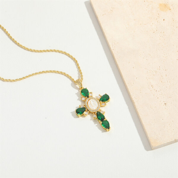 Wholesale Europe and the United States hot-selling niche personality cross design pendant clavicle chain all-match trend vintage necklace jewelry women