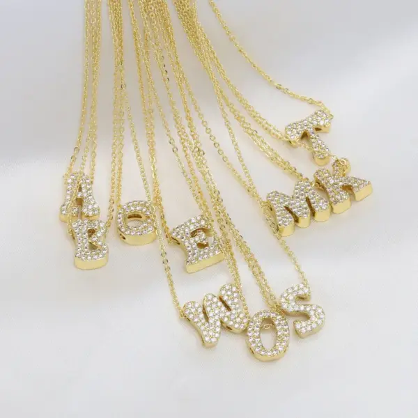 Wholesale Copper Brass Simple Style Letter Pendant Necklace